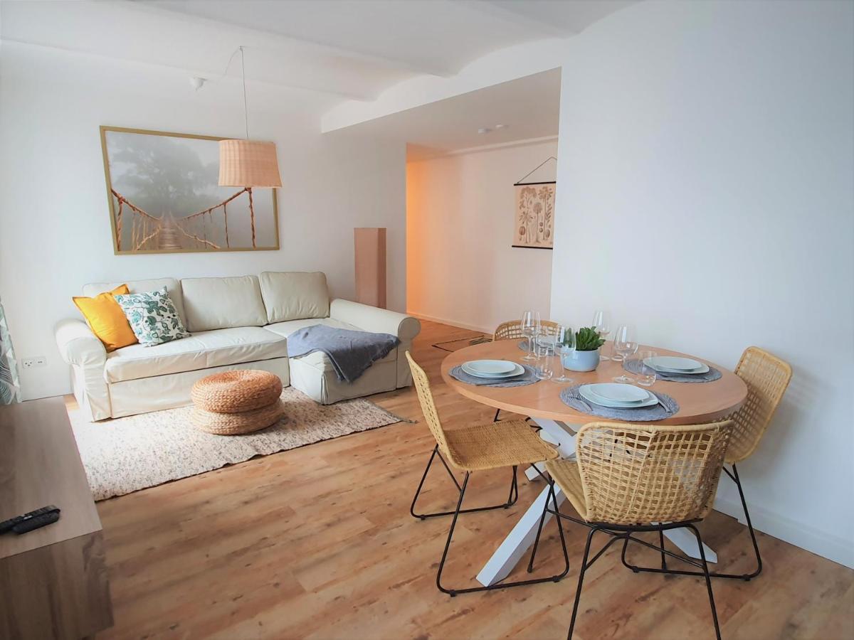 Pb Ferienwohnungen - Fewo 1 - Stilvoll Eingerichtetes Apartment Im Herzen Senftenbergs Exterior foto
